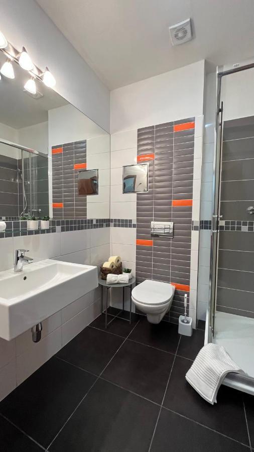 The Apartment Close To The City Center And O2 Arena Prag Exteriör bild